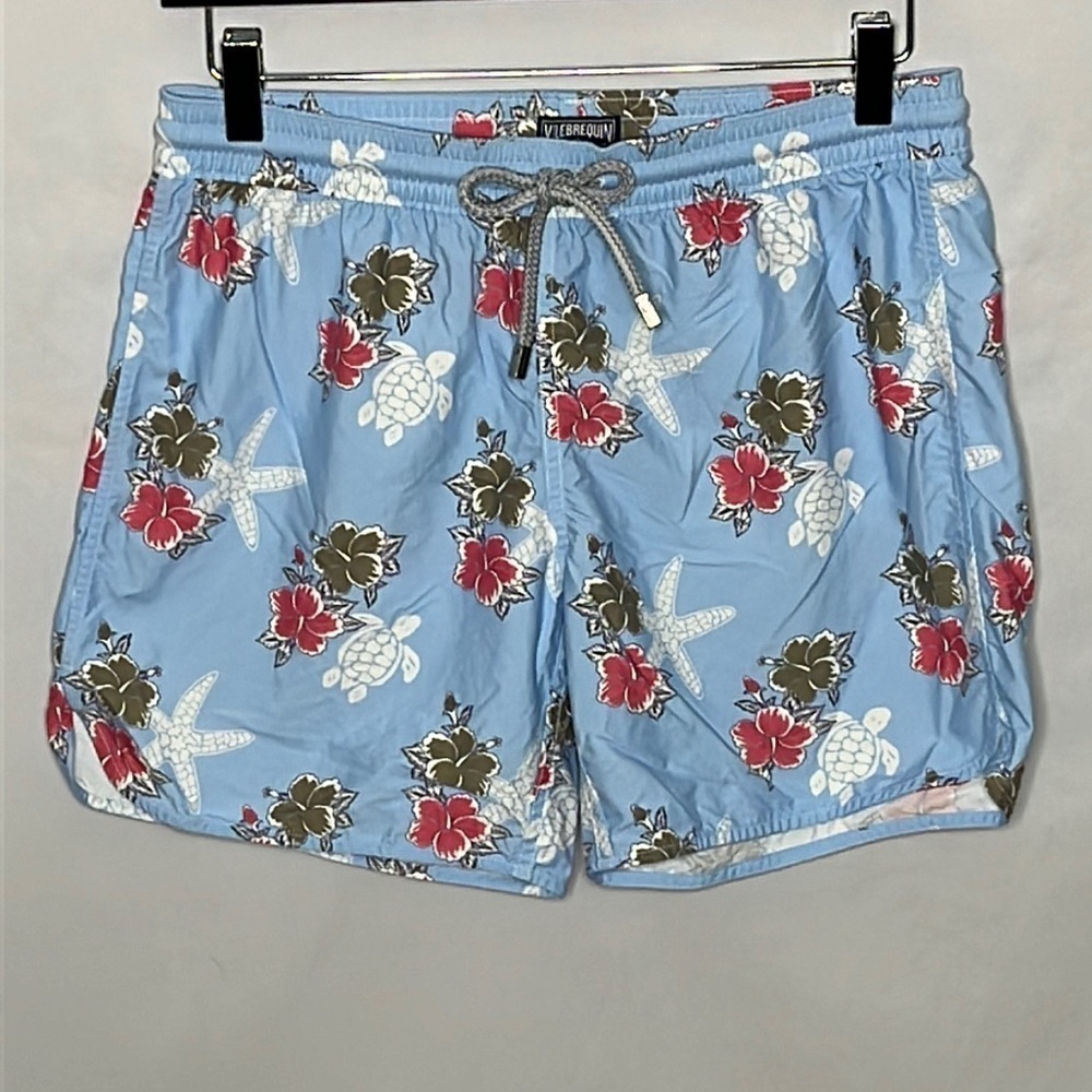 Vilebrequin Swim Shorts in Sea Turtle & Hibiscus - Size Small